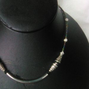 16" Green and stainless steel necklace